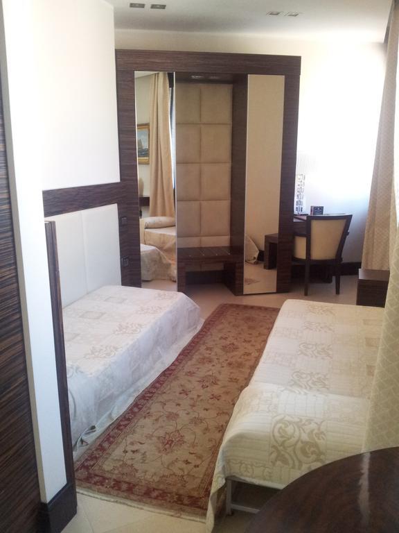 Hotel Excelsior Λα Μανταλένα Εξωτερικό φωτογραφία