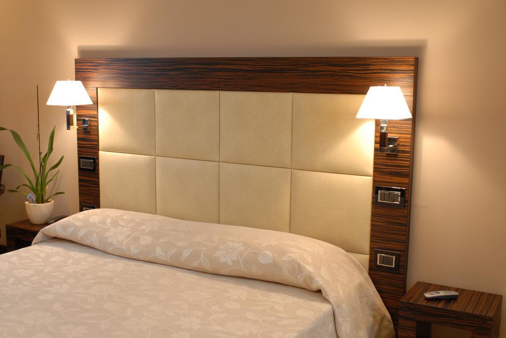 Hotel Excelsior Λα Μανταλένα Εξωτερικό φωτογραφία