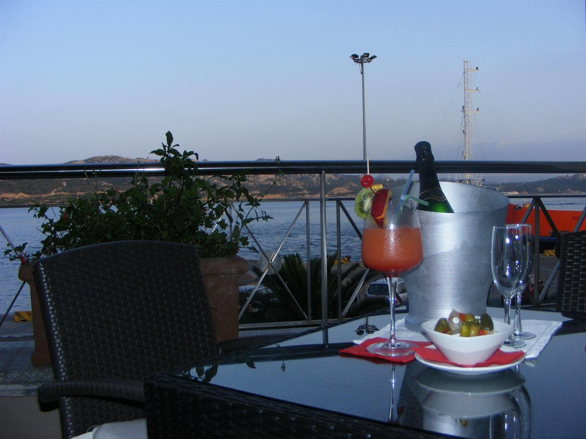 Hotel Excelsior Λα Μανταλένα Εξωτερικό φωτογραφία