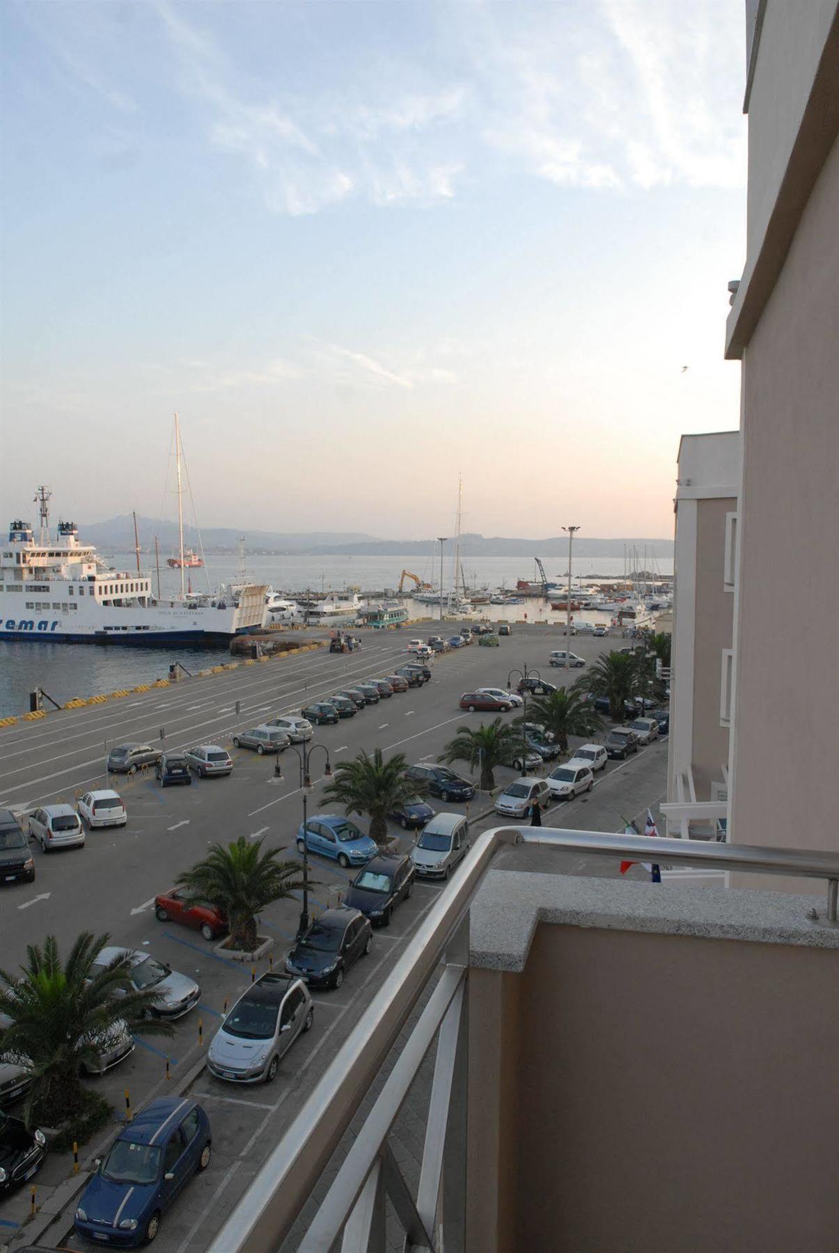 Hotel Excelsior Λα Μανταλένα Εξωτερικό φωτογραφία
